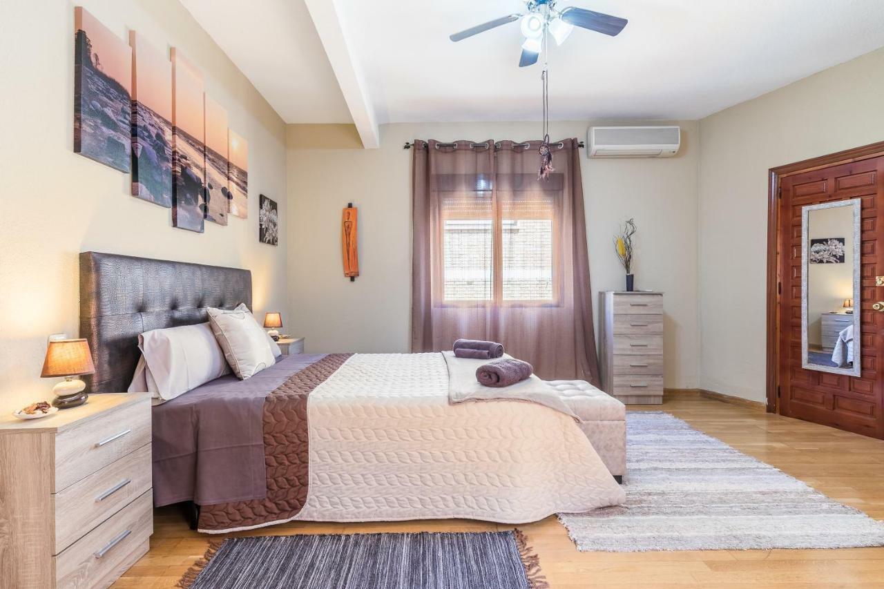 Apartamentos Turisticos TurisΤολέδο Εξωτερικό φωτογραφία